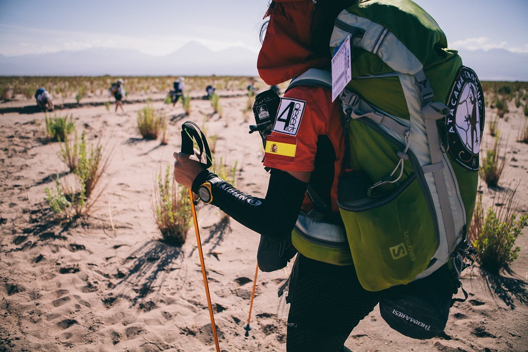 Foto de mi mochila en la 1a etapa de Atacama Crossing 2013 (RTP - Thiago Diz)